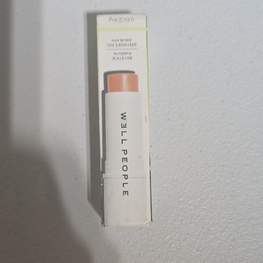 W3ll People Lip Butter - Soft Peach 4c